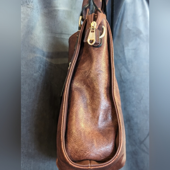 Unbranded Large Slouchy Vegan Leather Shoulder Bag with Lots of Storage - Picture 3 of 11